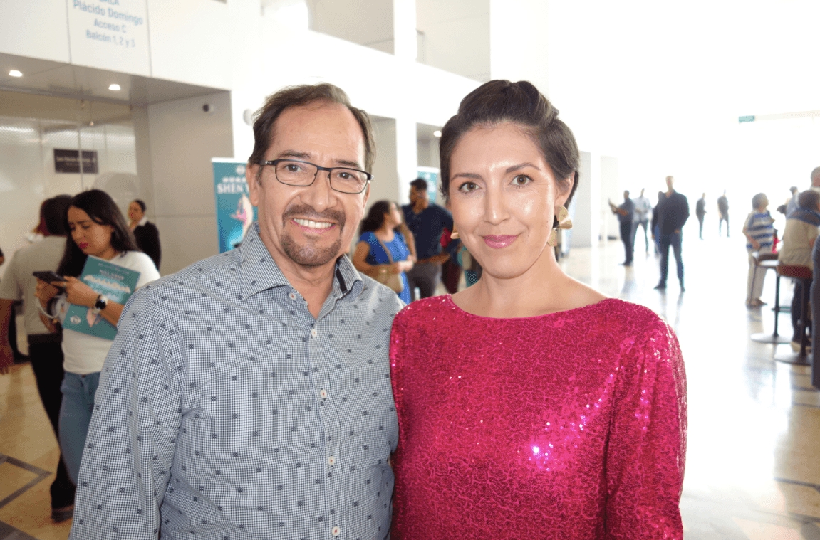 Guadalajara Theatergoers Touched by Shen Yun