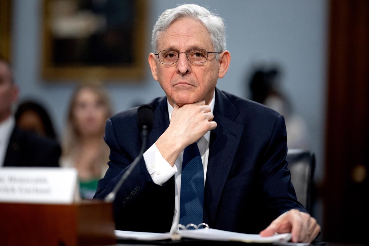 House Takes Steps to Hold Attorney General in Contempt