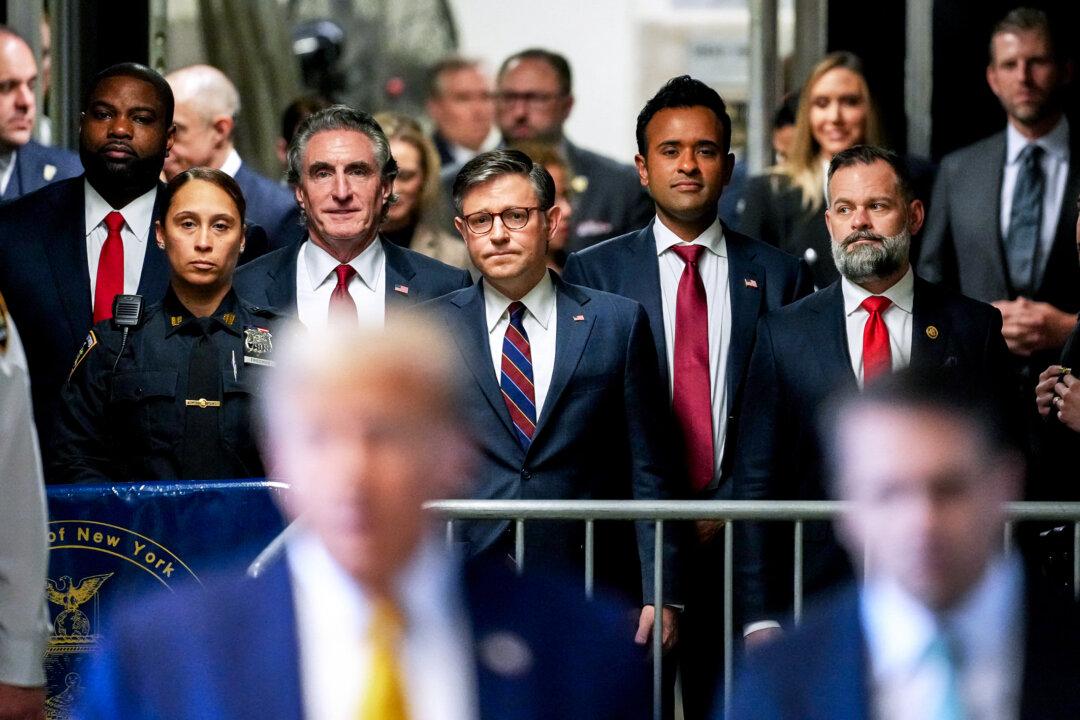 Trump Allies Rush to Show Support at New York Trial