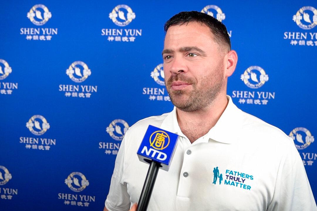 Florida Theatergoer Saw ‘Love, Peace, and Hope and a Future of Man’ After Shen Yun’s Performance