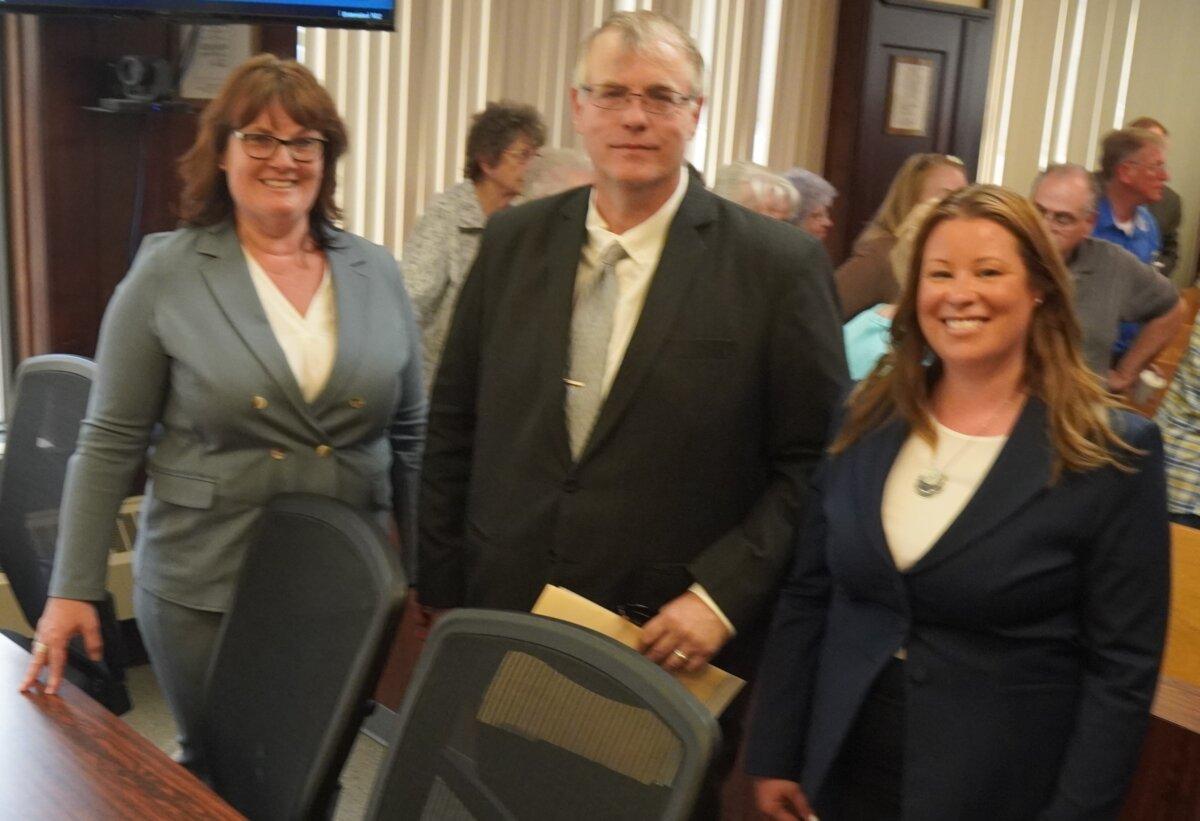 Stephanie Scott (L), Dan Hartman (C), and Stefanie Lambert (R) in the Hillsdale County Courthouse in Hillsdale, Michigan on May 13, 2024. (Steven Kovac/Epoch Times)