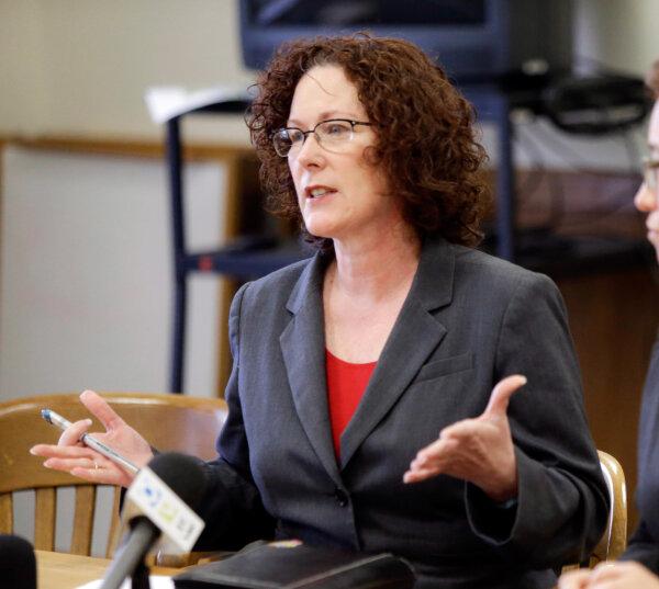 Oregon Rep. Val Hoyle, a Democrat, speaks during a legislative forum at the Capitol in Salem, Ore., on Jan. 27, 2015. (Don Ryan/AP Photo)