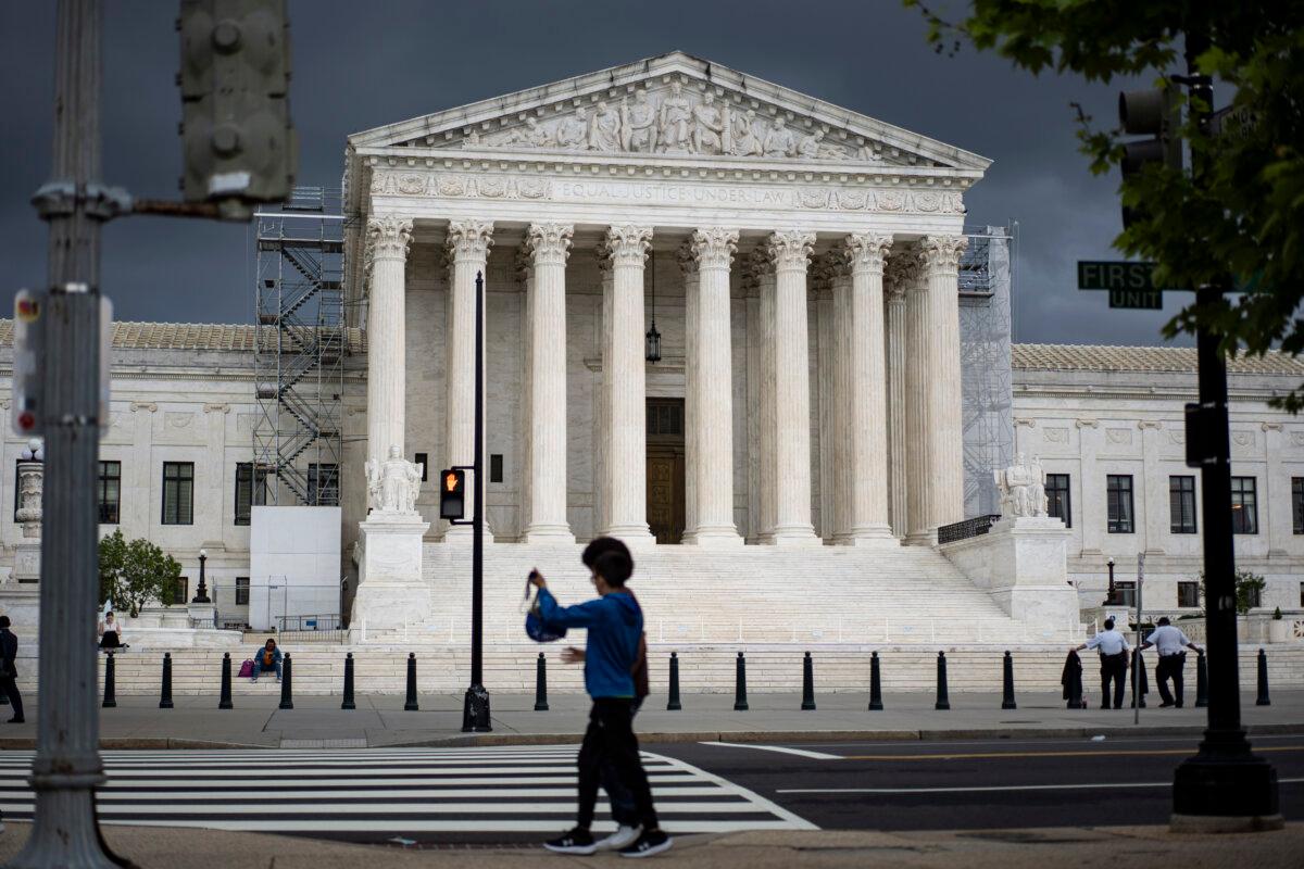 The U.S. Supreme Court in Washington on May 15, 2024. (Madalina Vasiliu/The Epoch Times)