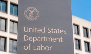 Number of Job Openings Shrinks as US Labor Market Continues Cooling Off