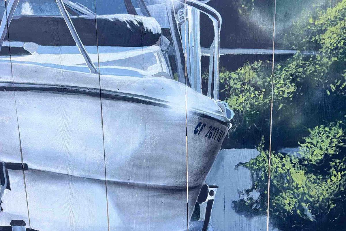 Mr. Panni's handiwork creates the convincing illusion of shining sunlight and deep shadows. (Courtesy of <a href=