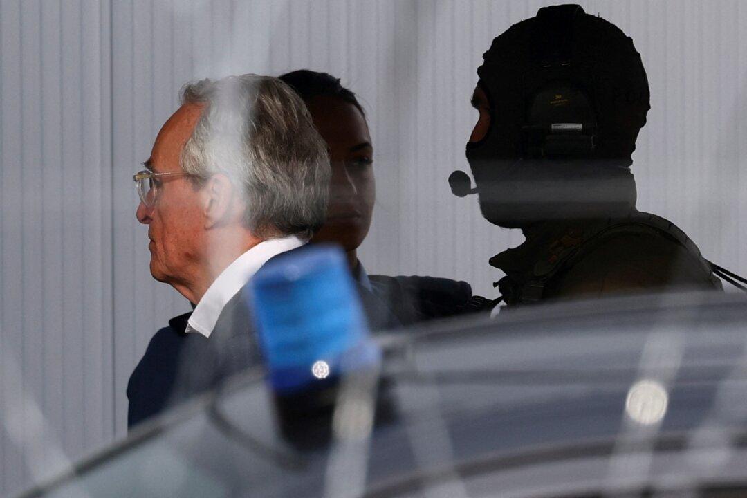 9 in Germany, Accused of ‘Reichsbuerger’ Coup Plot, Go on Trial