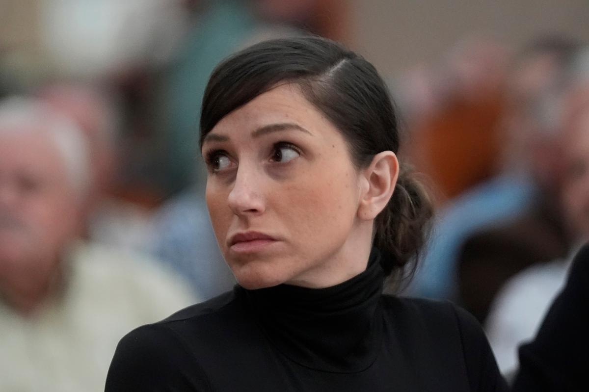 Attorneys Stop Representing Utah Mom and Children’s Grief Author Accused of Killing Her Husband