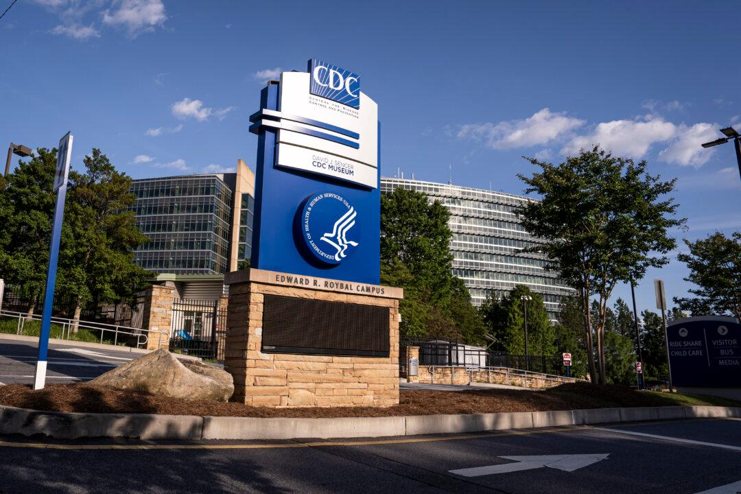 CDC Official Explains Why Asymptomatic People Exposed to Bird Flu Aren’t Being Tested