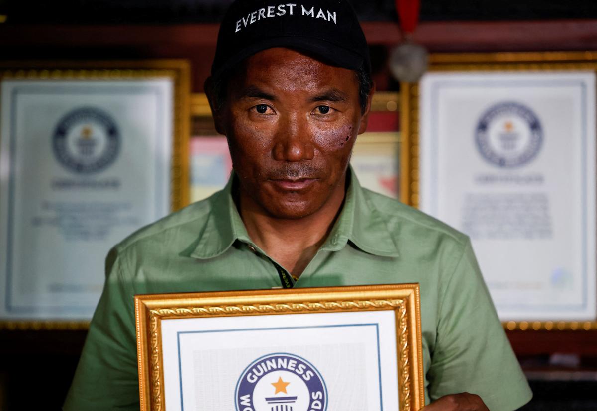 Nepal Sherpa Scales Everest for Record 30th Time; 2 Climbers Go Missing