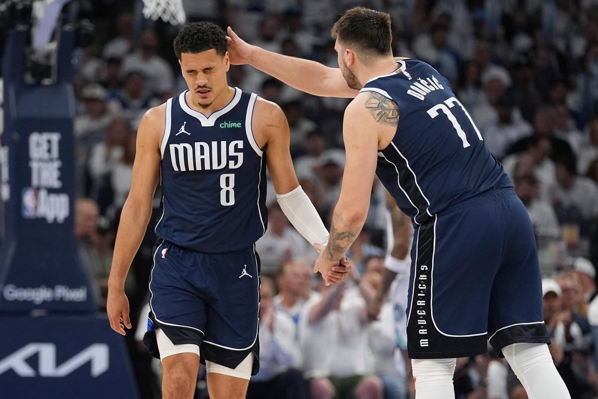 Doncic, Mavericks Close Strong to Take Game 1 From Timberwolves