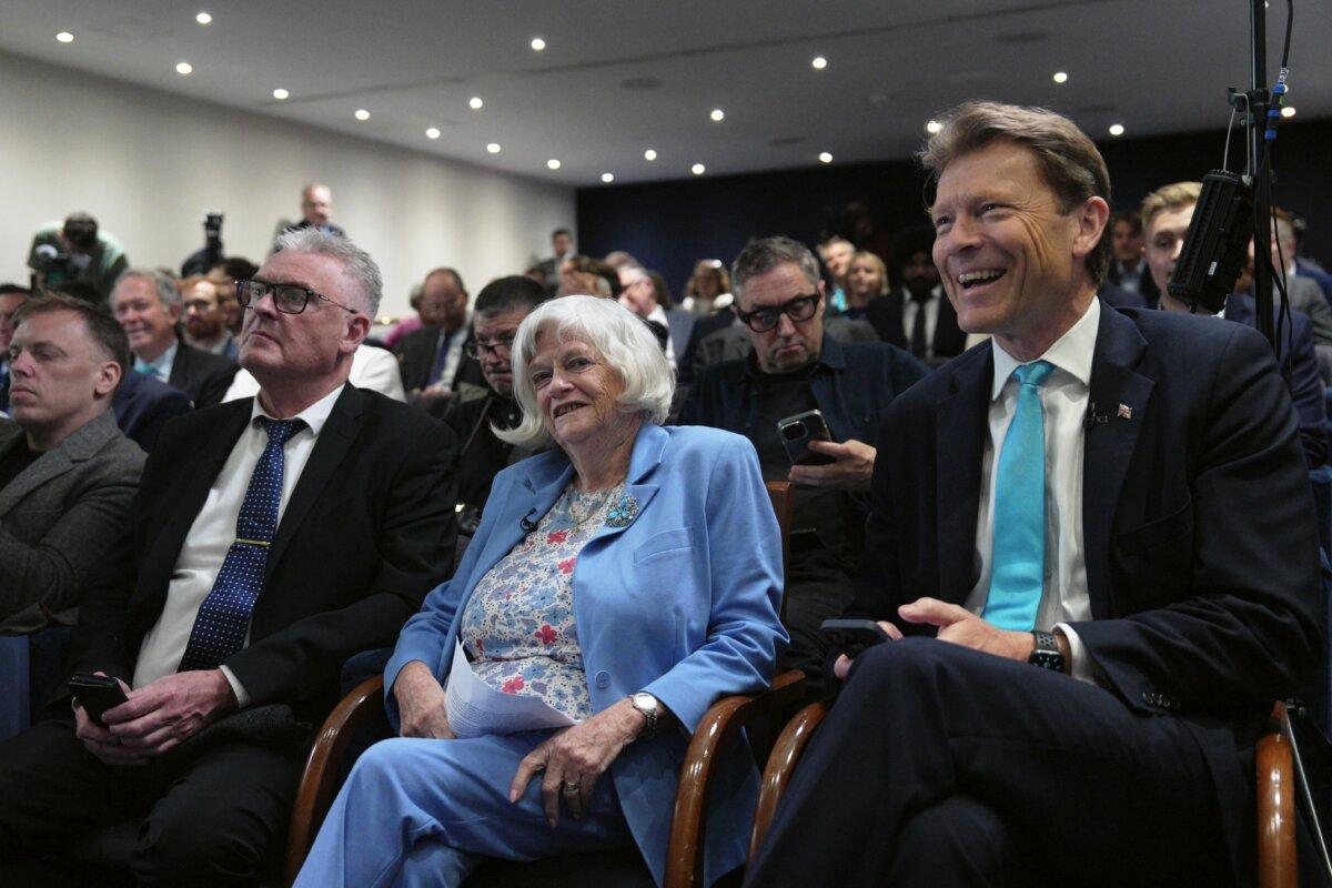 (L-R) Lee Anderson MP, former MP Ann Widdecombe, and Reform UK leader Richard Tice attend the launch of the Reform UK election campaign in London on May 23, 2024. (Carl Court/Getty Images)
