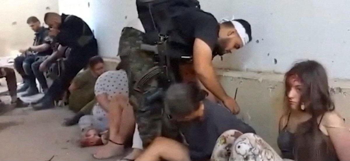 Families Release Video Showing Hamas Terrorists Capturing Female Israeli Soldiers on Oct. 7