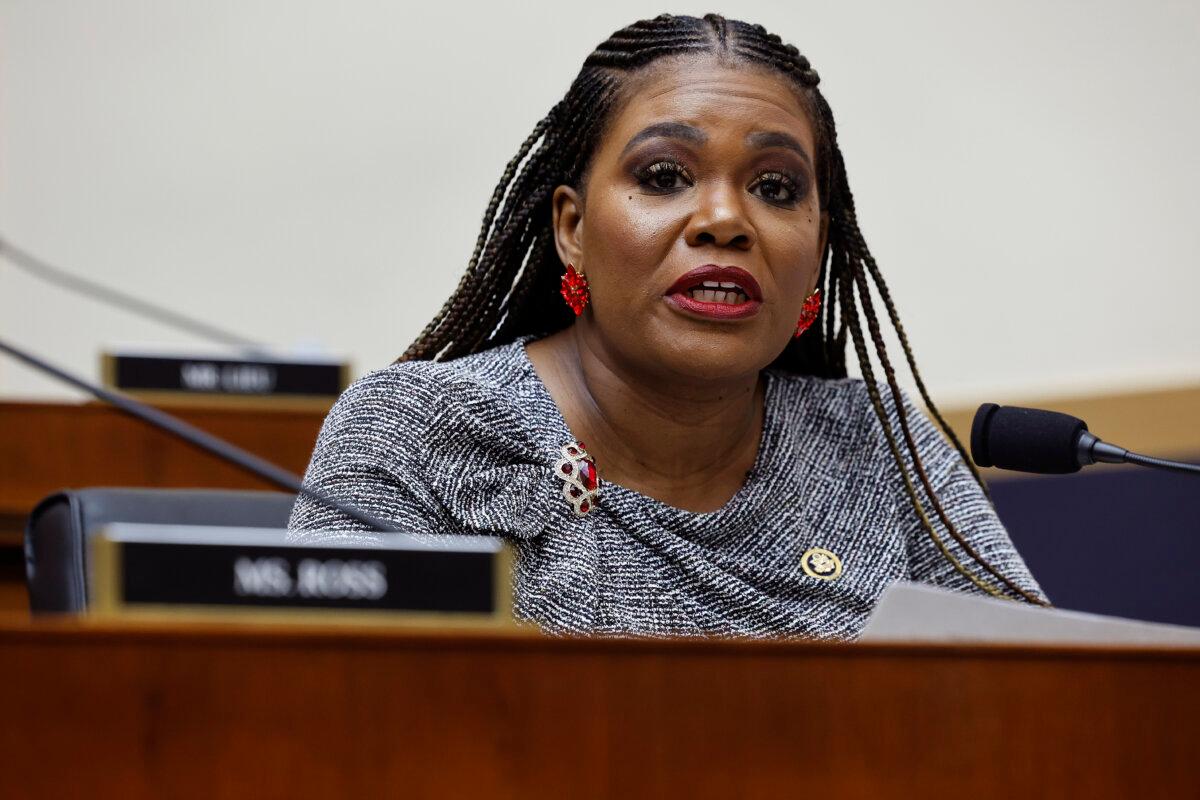 Rep. Cori Bush (D-Mo.) questions former Special Counsel Robert Hur testifies during a hearing of the House Judiciary Committee in the Rayburn House Office Building on Capitol Hill, Washington, on March 12, 2024. (Chip Somodevilla/Getty Images)