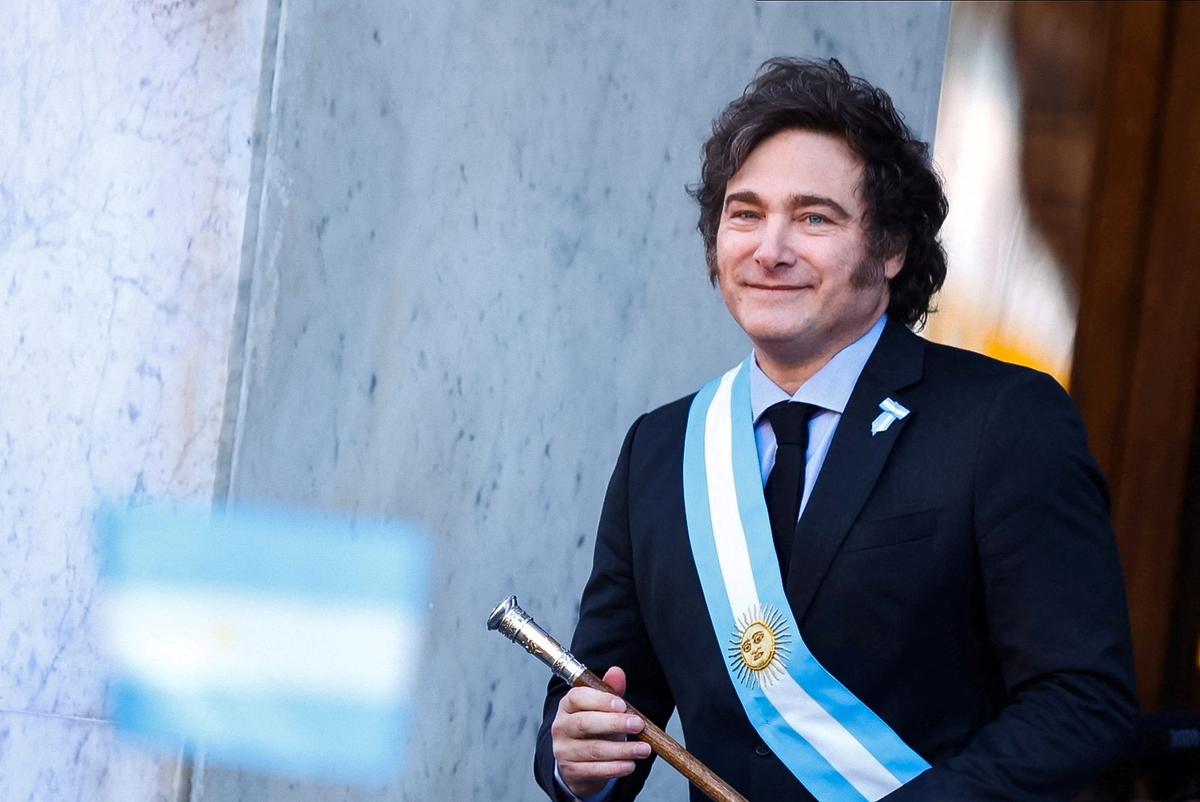 Argentina’s Milei Swaps Cabinet Chief in Major Government Shakeup