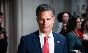 Lawmakers Urge Supreme Court to Hear Challenge to Biden’s Sweeping Voter Registration Order