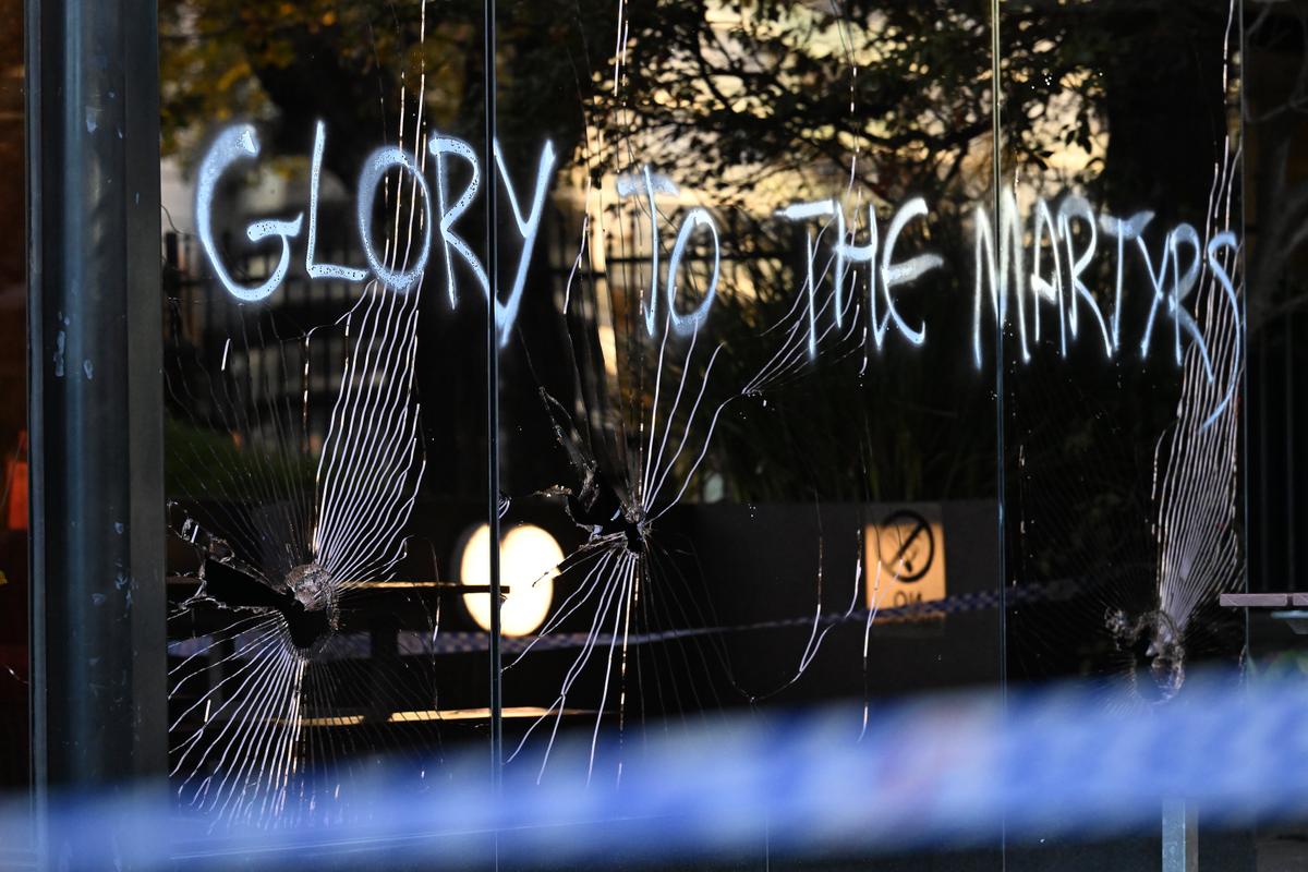 US Consulate Targeted by Pro-Palestinian Activists in Melbourne