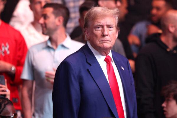 Trump Attends UFC 237