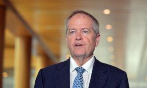 Minister Under Pressure for Hiring Speechwriter for $640,000