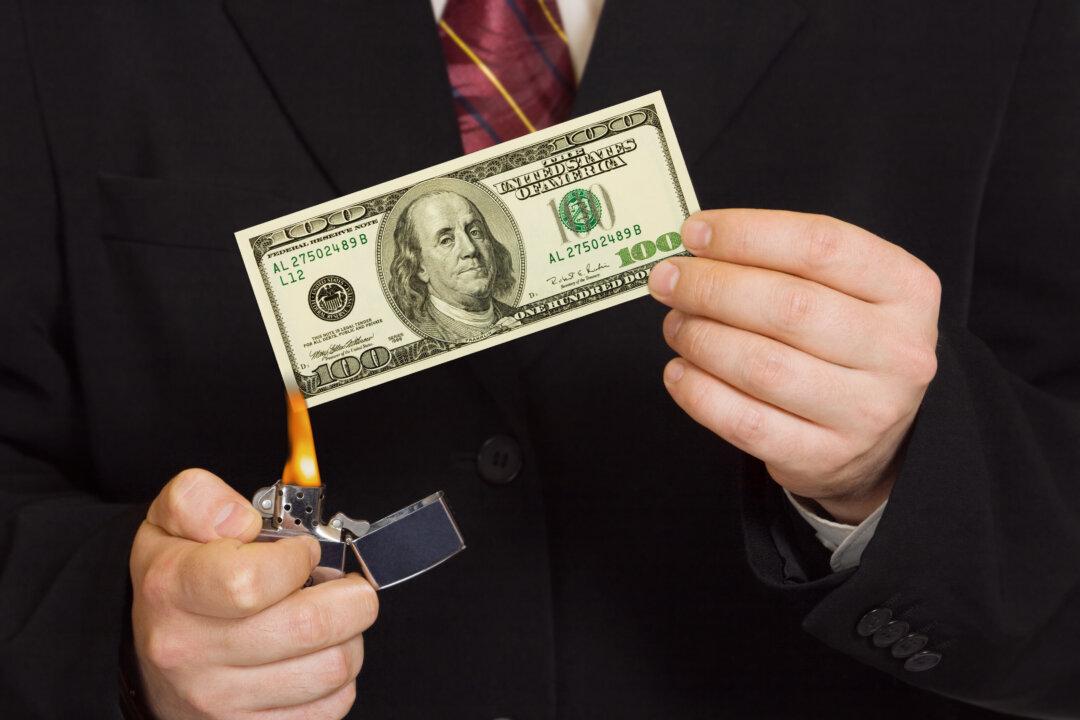 Avoiding Financial Pitfalls: From Clueless to Cash Savvy (3/6)