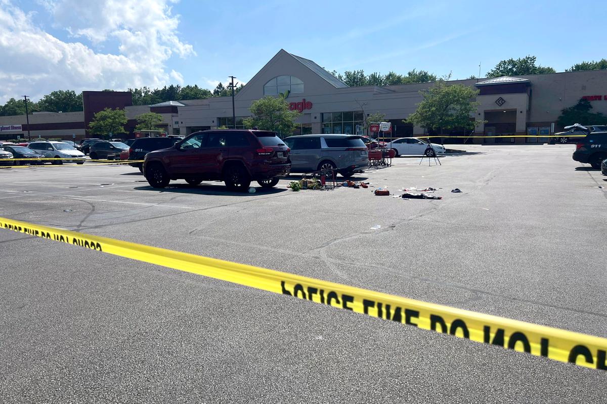Fatal Stabbing of 3-Year-Old Outside Ohio Supermarket Took Just Seconds, Police Say