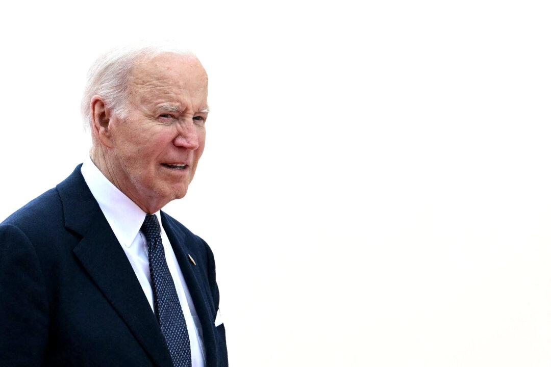 Biden Says He Won’t Pardon Son Hunter If He’s Convicted in Gun Trial