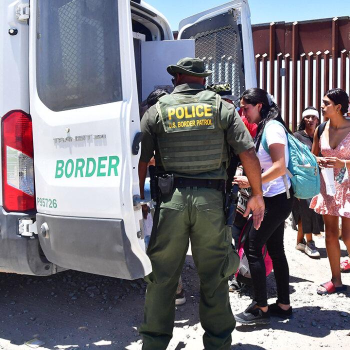 Mexico President Wants Trump to Deport Non-Mexicans Directly to Their Home Countries