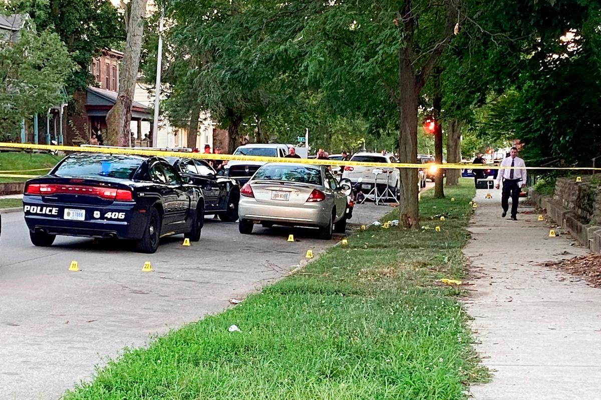 Man Charged With Killing Indiana Police Officer Dies in Prison While Awaiting Trial