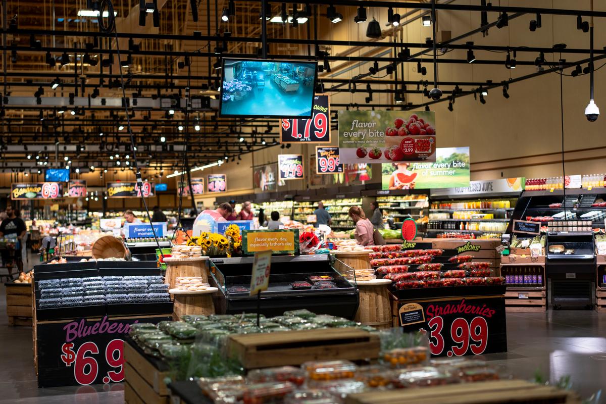 Small-Business Sales Drop in June as Customers Cut Back Spending