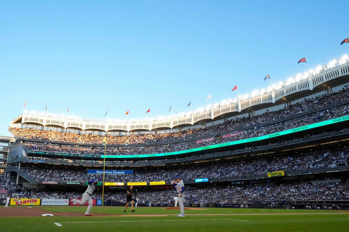 Teoscar Hernández Powers Dodgers to 11–3 Win Over Yankees