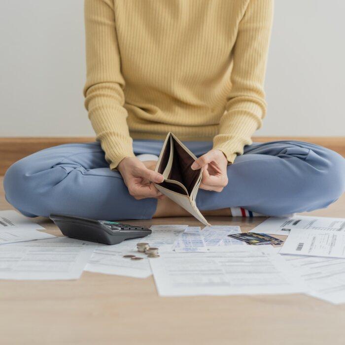 How to Do a No-Spend Month Challenge