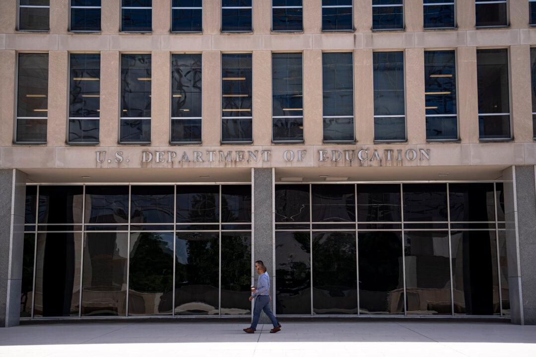 3 Federal Student Loan Deadlines That Borrowers Should Know About