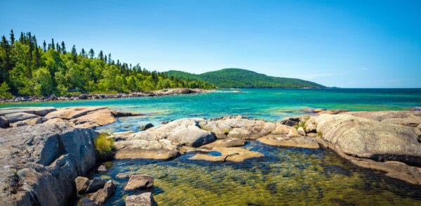 The beauty of Lake Superior can easily be seen from the Under the Volcano Trail in Neys Provincial Park in Ontario. (JFunk/Shutterstock)