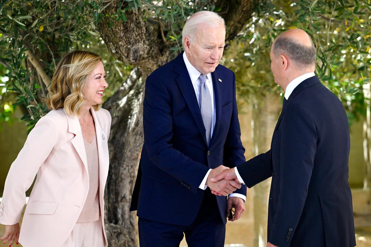 World Leaders Gather in Southern Italy for G7 Summit