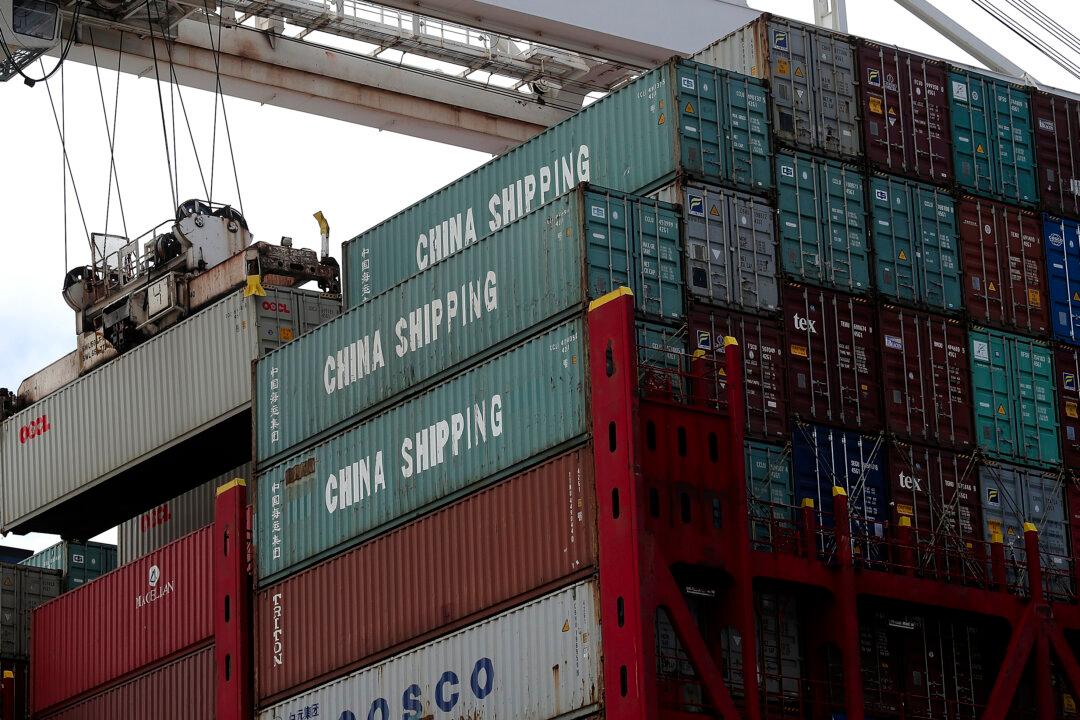 Is the US Decoupling From China?