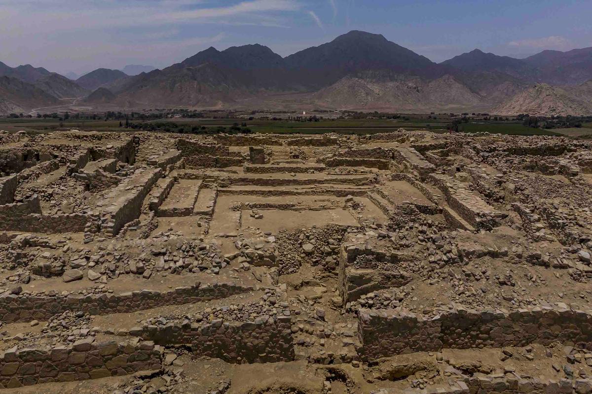 Crumbled foundations in the ancient city of Caral. (Wirestock Creators/Shutterstock)