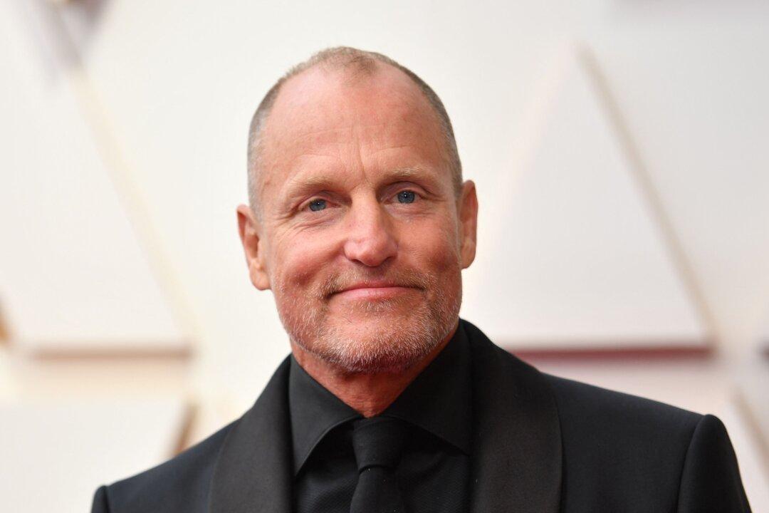 Woody Harrelson Gave Up His Cellphone for Good, Refusing to Be ‘Readily Available’ at All Times