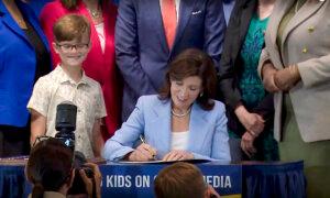 New York Governor Signs Bill Restricting Social Media Algorithms for Minors