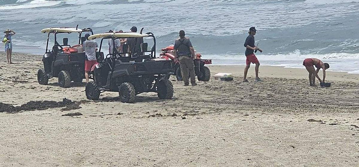 Pennsylvania Couple Drowns in Florida Rip Current While on Vacation With Their 6 Children