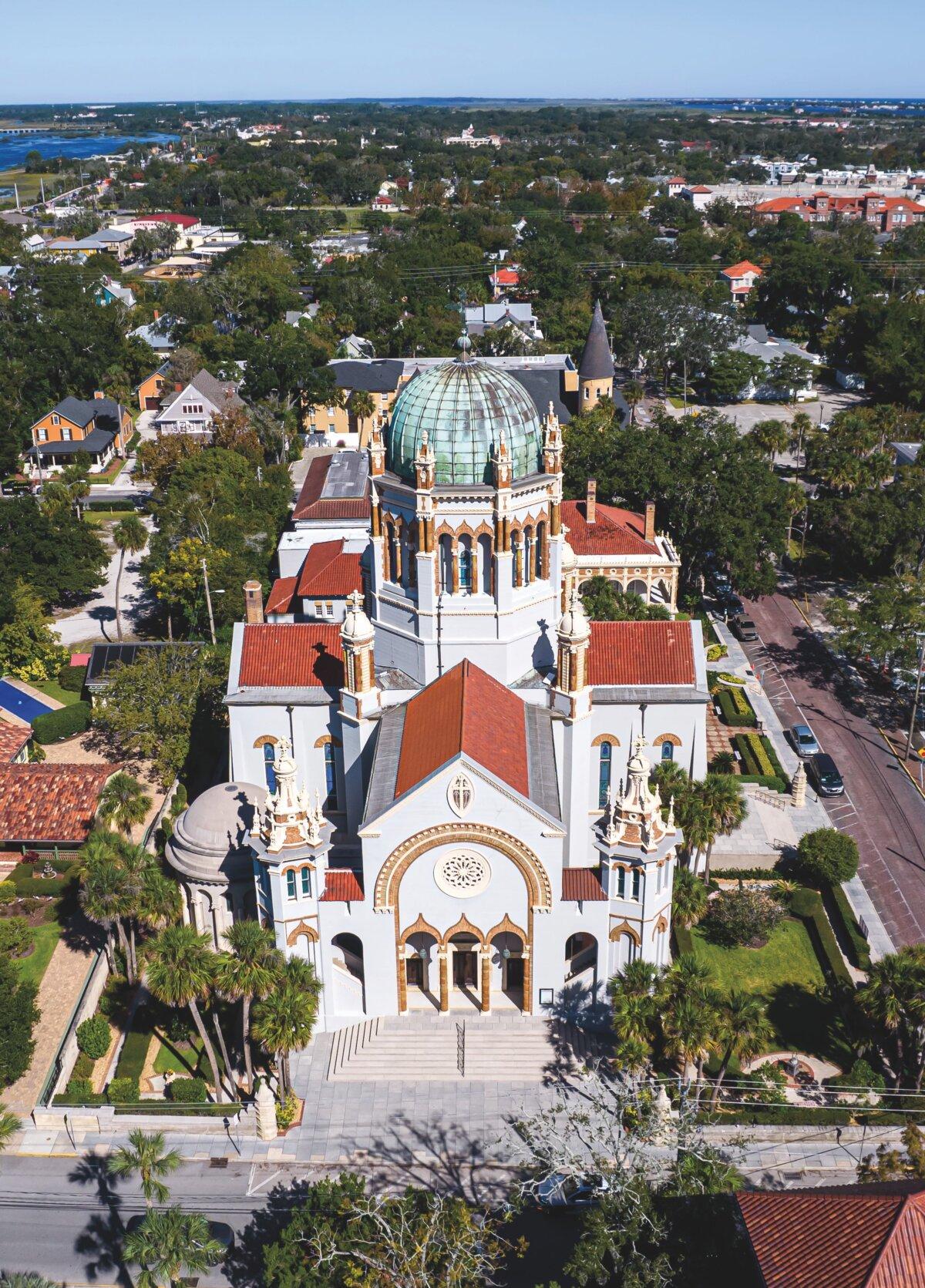 The Memorial Presbyterian Church was constructed by American industrialist Henry Morrison Flagler in 1889. (GianfrancoVivi/GettyImages)