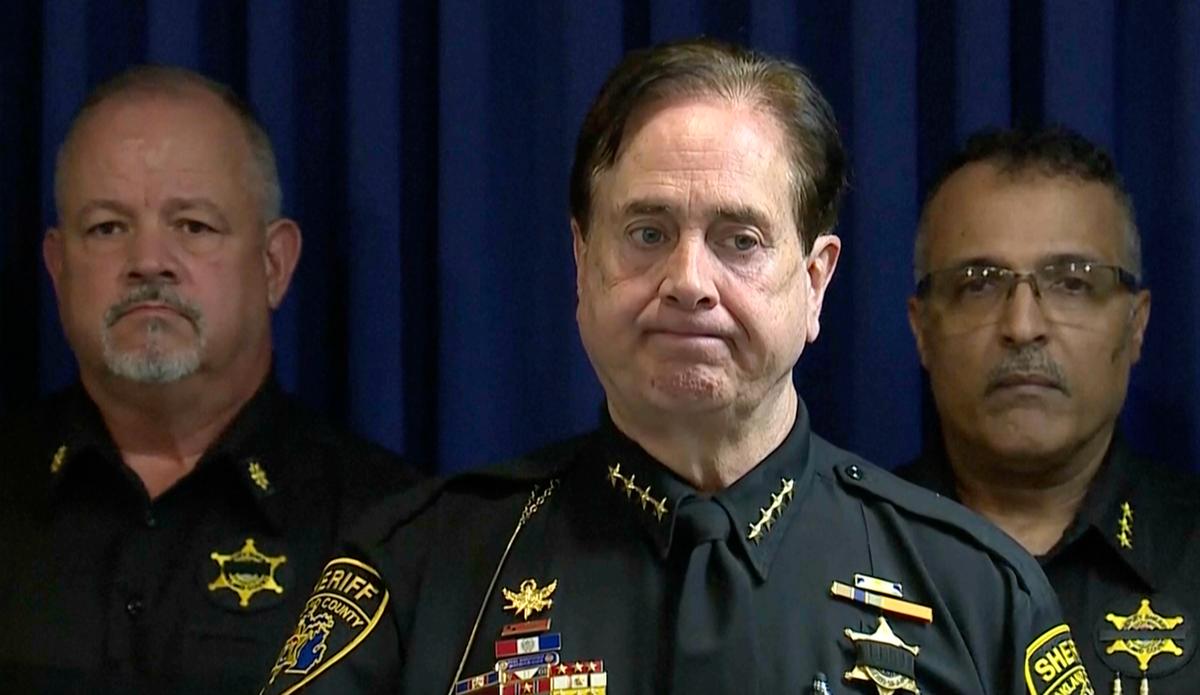 Michigan Sheriff’s Deputy Fatally Shot Pursuing Stolen Vehicle in Detroit