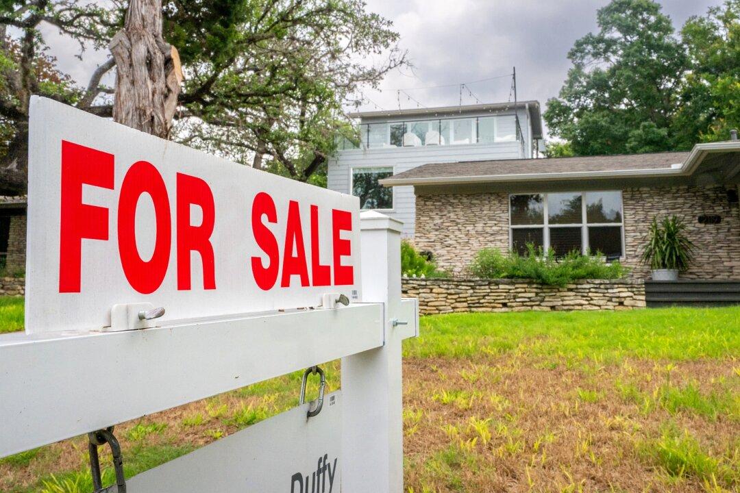 Mortgage Rates Drop to 16-Month Low After Disappointing Jobs Report