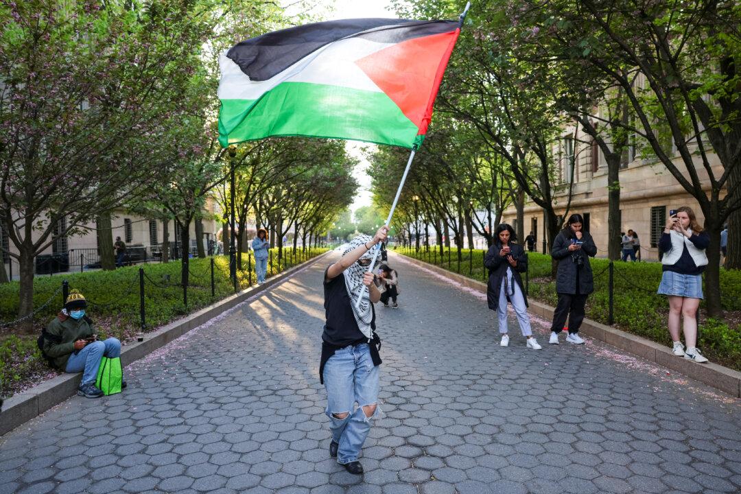 Charges Dropped for Columbia University Students Arrested at Pro-Palestinian Protests