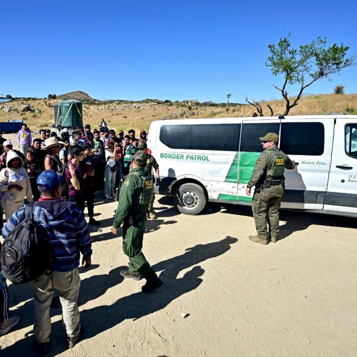 DHS Revokes Temporary Legal Status of 530,000 Immigrants