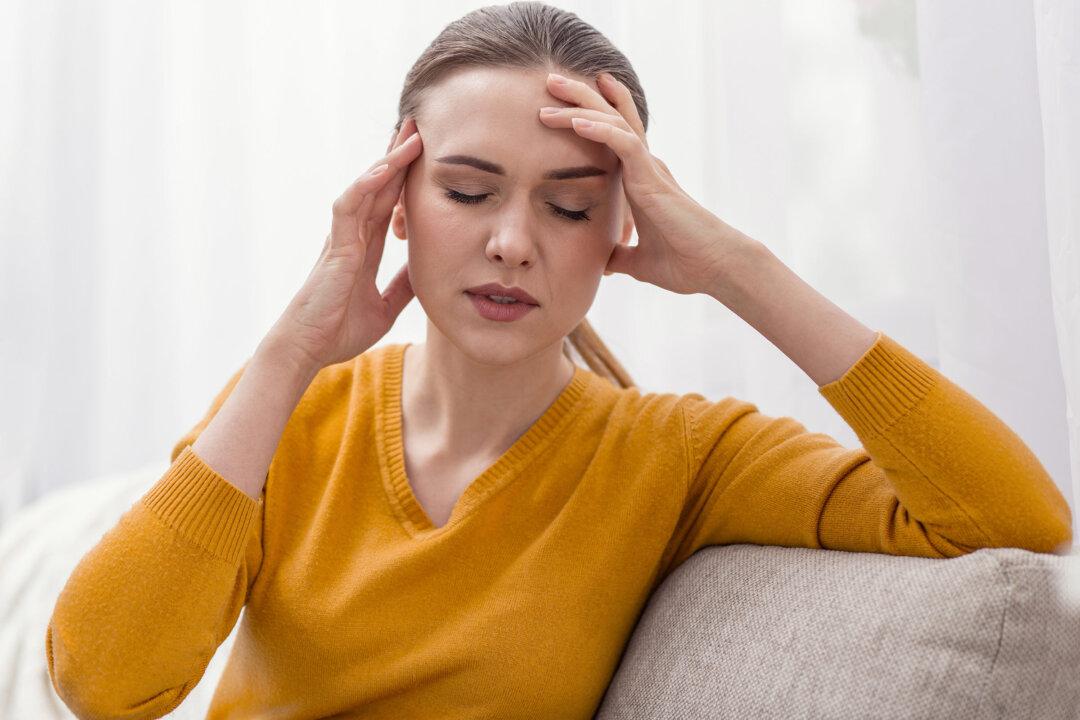 Common Migraine-Prevention Drug Fights Both Symptoms and Overmedication: Study