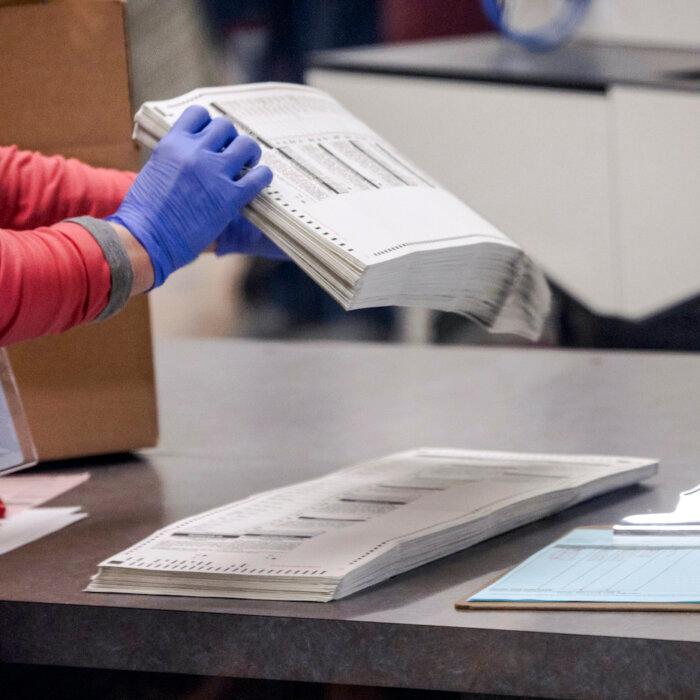 Appeals Court Reinstates Arizona Law Enabling Cancellation of Voter Registrations