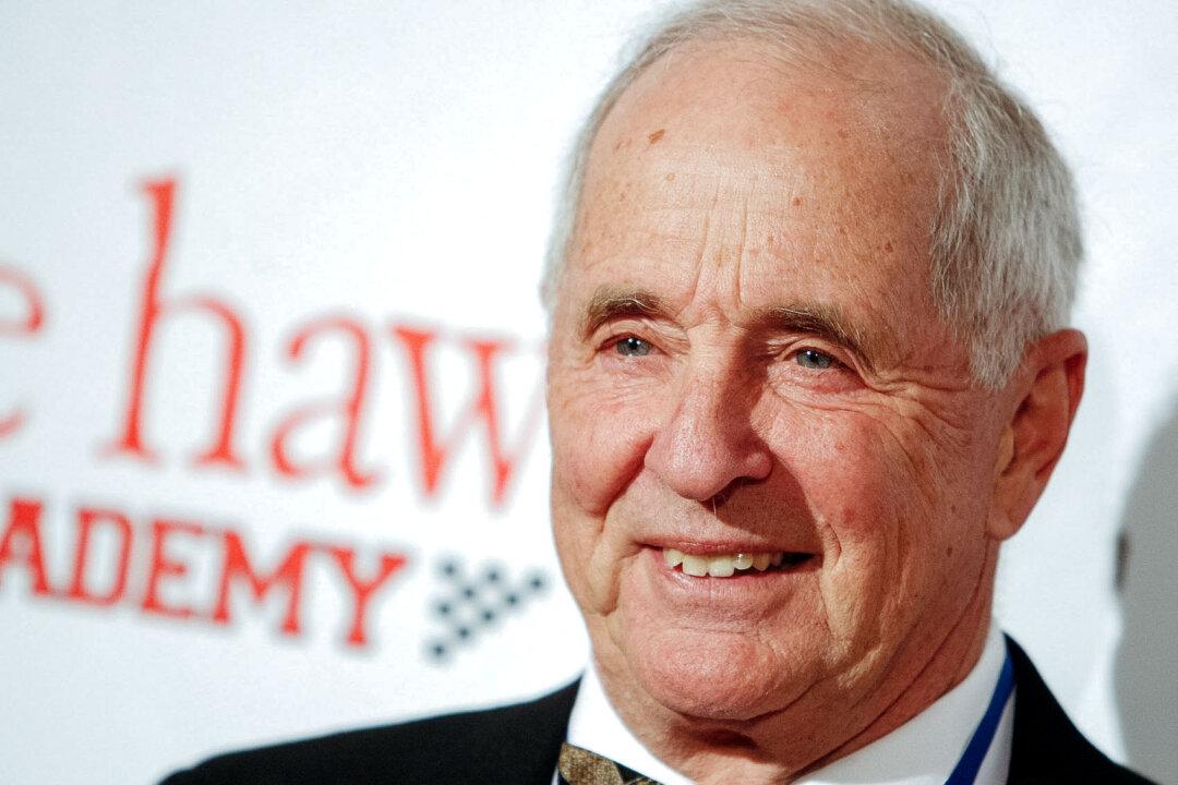 Apollo 8 Astronaut Who Crashed Was Doing Flyby Near Friend’s House: NTSB