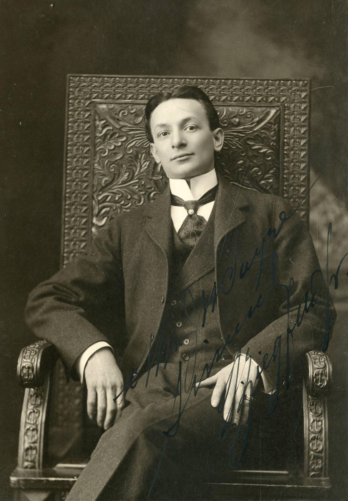 Florenz Ziegfeld Jr. in 1904. (Public Domain)