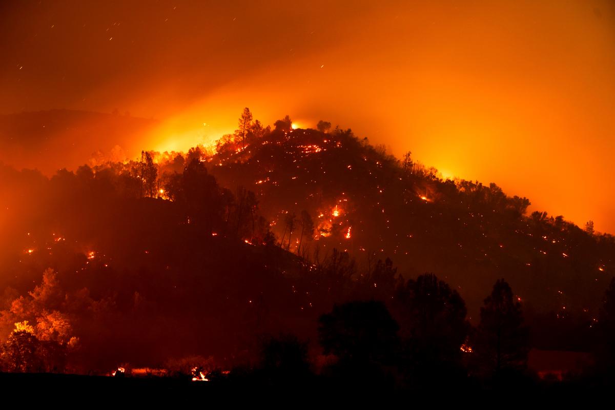 13 Hikers Rescued as 16 Large Wildfires Rage in California