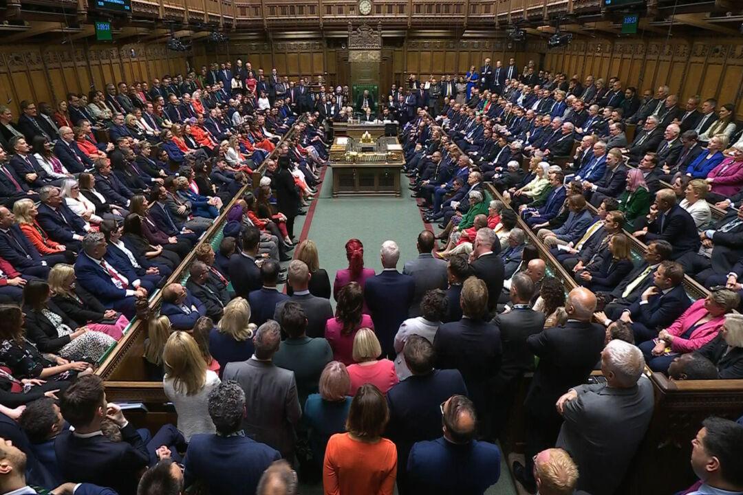 MPs Sworn-In as Houses of Parliament Return After General Election