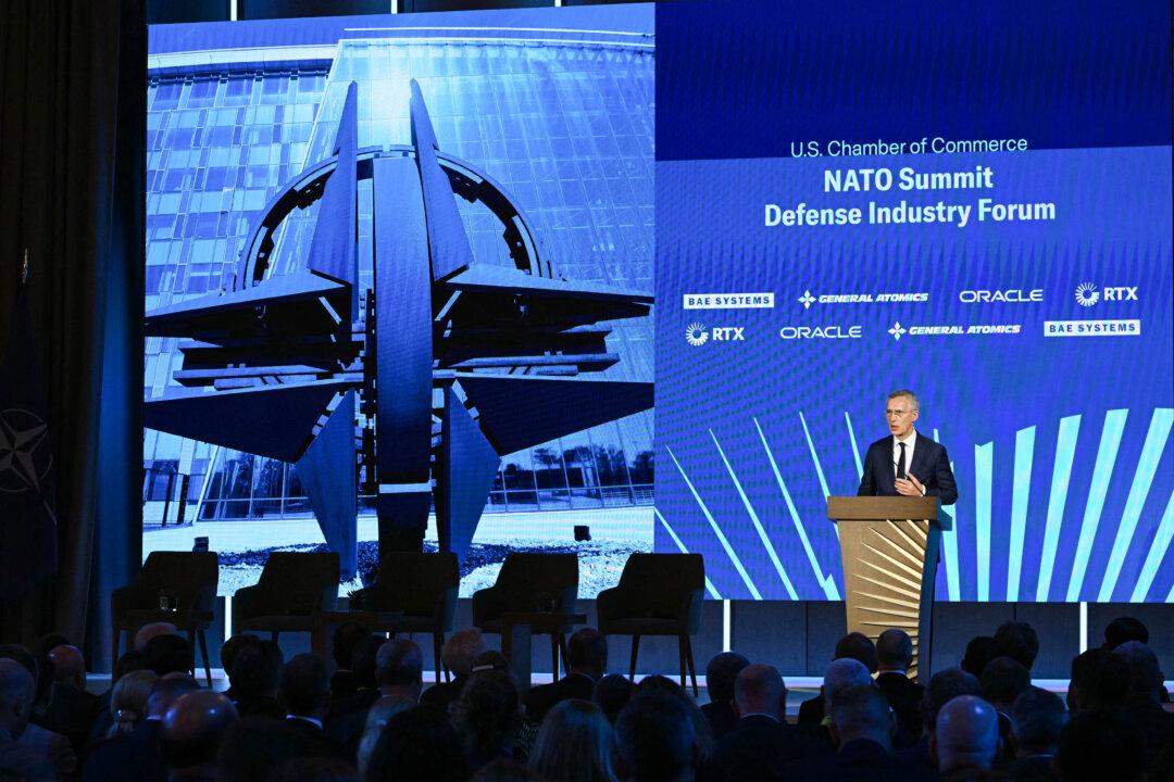 Stoltenberg: NATO Will No Longer ‘Strive For’ 2 Percent, It Will Be a Requirement